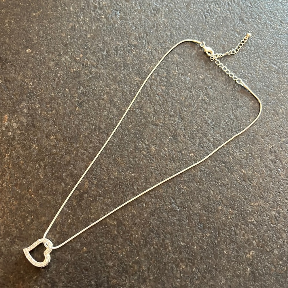 Diamond heart pendant necklace
